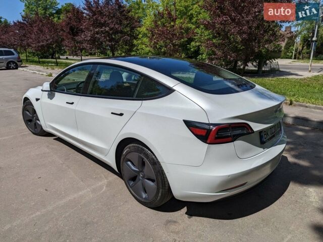 Білий Тесла Модель 3, об'ємом двигуна 0 л та пробігом 68 тис. км за 18300 $, фото 1 на Automoto.ua