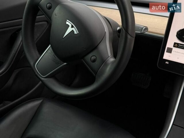 Белый Тесла Модель 3, объемом двигателя 0 л и пробегом 118 тыс. км за 18500 $, фото 9 на Automoto.ua