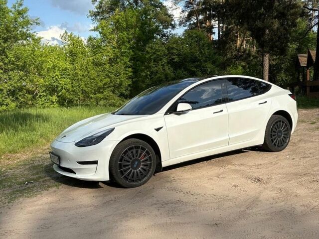 Білий Тесла Модель 3, об'ємом двигуна 0 л та пробігом 152 тис. км за 20900 $, фото 17 на Automoto.ua