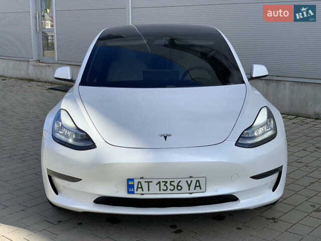 Тесла Модель 3 2020 у Івано-Франківську на Automoto.ua Білий Тесла Модель 3, об'ємом двигуна 0 л та пробігом 145 тис. км за 14850 $, фото 32 на Automoto.ua