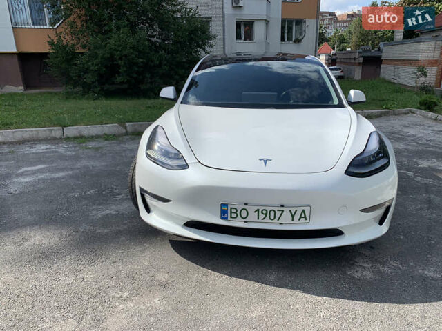 Белый Тесла Модель 3, объемом двигателя 0 л и пробегом 99 тыс. км за 20000 $, фото 1 на Automoto.ua