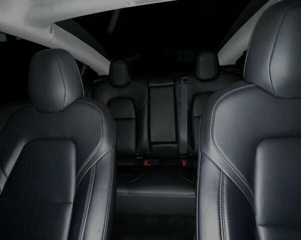 Белый Тесла Модель 3, объемом двигателя 0 л и пробегом 76 тыс. км за 19500 $, фото 9 на Automoto.ua