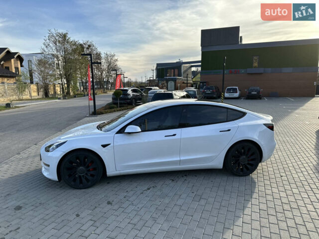 Белый Тесла Модель 3, объемом двигателя 0 л и пробегом 77 тыс. км за 28999 $, фото 13 на Automoto.ua