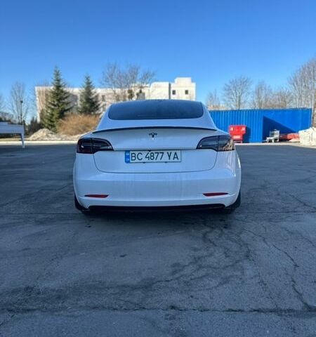 Белый Тесла Модель 3, объемом двигателя 0 л и пробегом 165 тыс. км за 14500 $, фото 6 на Automoto.ua