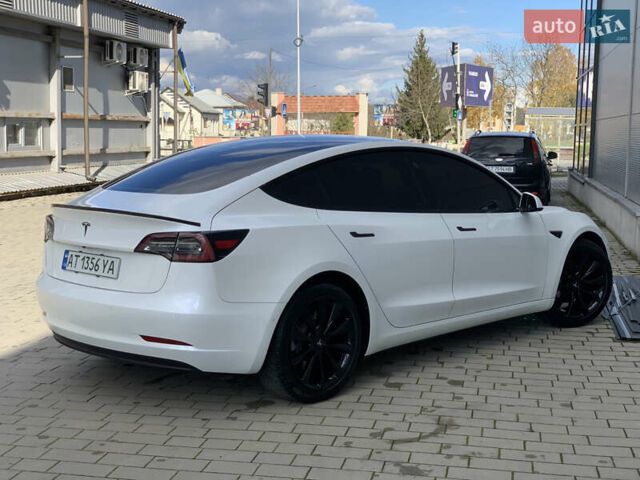 Тесла Модель 3 2020 у Івано-Франківську на Automoto.ua Білий Тесла Модель 3, об'ємом двигуна 0 л та пробігом 145 тис. км за 14850 $, фото 82 на Automoto.ua