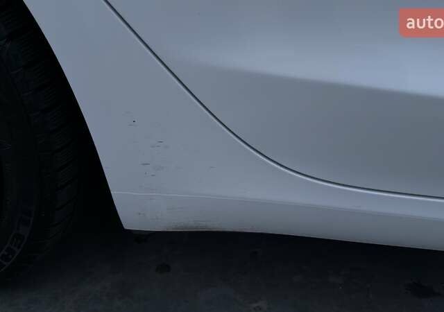 Білий Тесла Модель 3, об'ємом двигуна 0 л та пробігом 160 тис. км за 16000 $, фото 25 на Automoto.ua