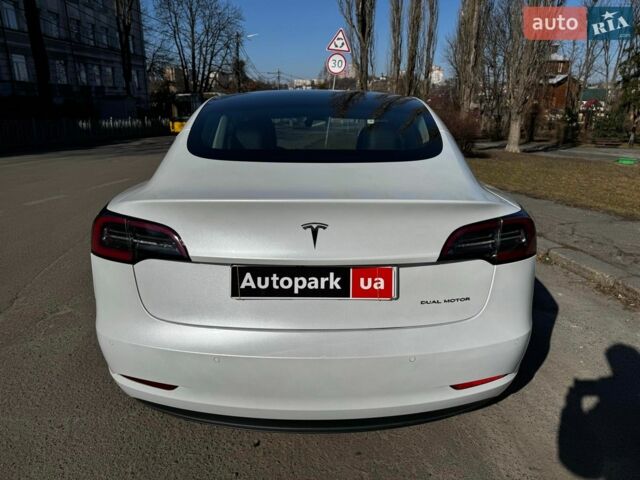 Білий Тесла Модель 3, об'ємом двигуна 0 л та пробігом 162 тис. км за 17540 $, фото 7 на Automoto.ua