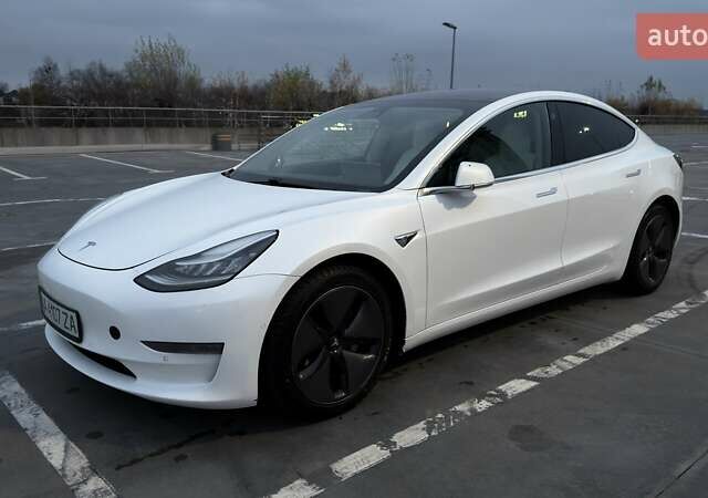 Білий Тесла Модель 3, об'ємом двигуна 0 л та пробігом 160 тис. км за 16000 $, фото 6 на Automoto.ua