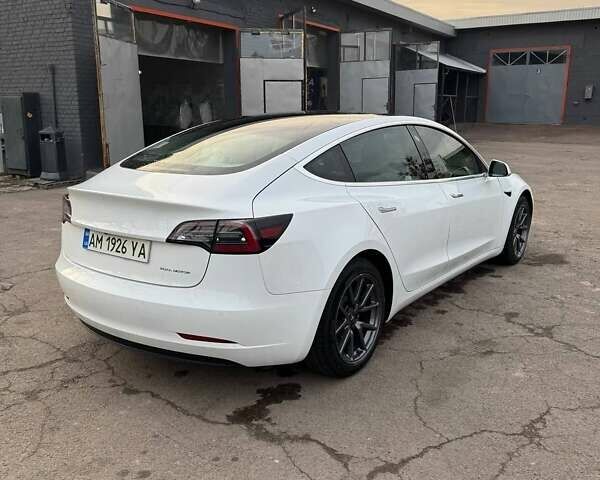 Белый Тесла Модель 3, объемом двигателя 0 л и пробегом 45 тыс. км за 21000 $, фото 8 на Automoto.ua