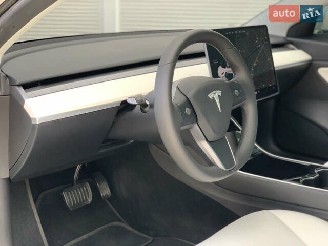 Тесла Модель 3 2020 у Івано-Франківську на Automoto.ua Білий Тесла Модель 3, об'ємом двигуна 0 л та пробігом 145 тис. км за 14850 $, фото 122 на Automoto.ua