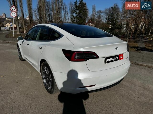 Білий Тесла Модель 3, об'ємом двигуна 0 л та пробігом 162 тис. км за 17540 $, фото 8 на Automoto.ua