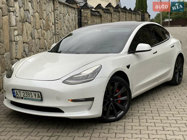 Белый Тесла Модель 3, объемом двигателя 0 л и пробегом 99 тыс. км за 22400 $, фото 1 на Automoto.ua