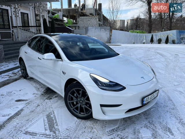 Белый Тесла Модель 3, объемом двигателя 0 л и пробегом 63 тыс. км за 19500 $, фото 27 на Automoto.ua