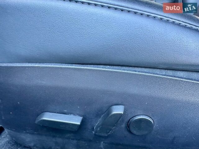 Белый Тесла Модель 3, объемом двигателя 0 л и пробегом 93 тыс. км за 13999 $, фото 16 на Automoto.ua