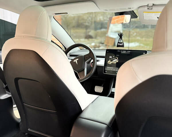 Белый Тесла Модель 3, объемом двигателя 0 л и пробегом 99 тыс. км за 22400 $, фото 8 на Automoto.ua