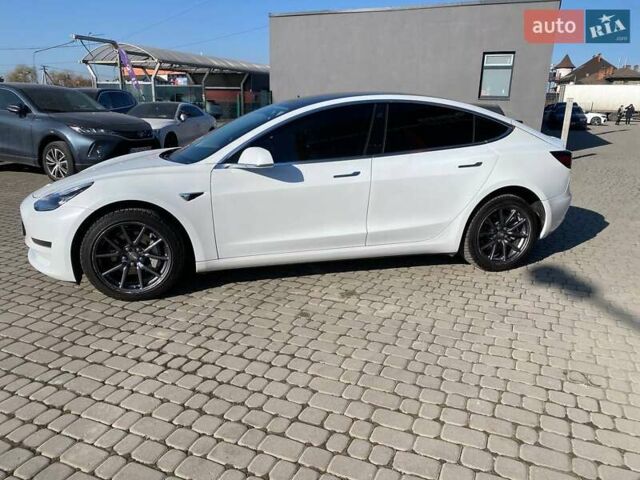 Белый Тесла Модель 3, объемом двигателя 0 л и пробегом 75 тыс. км за 15900 $, фото 3 на Automoto.ua