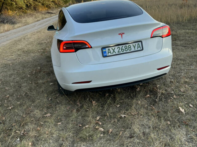Білий Тесла Модель 3, об'ємом двигуна 0 л та пробігом 106 тис. км за 17500 $, фото 7 на Automoto.ua