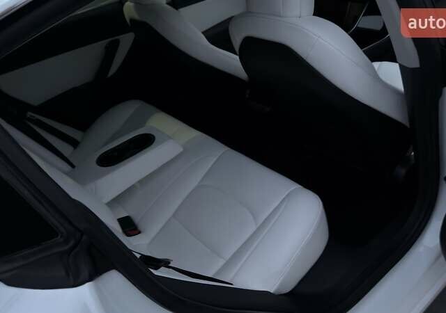 Білий Тесла Модель 3, об'ємом двигуна 0 л та пробігом 160 тис. км за 16000 $, фото 28 на Automoto.ua