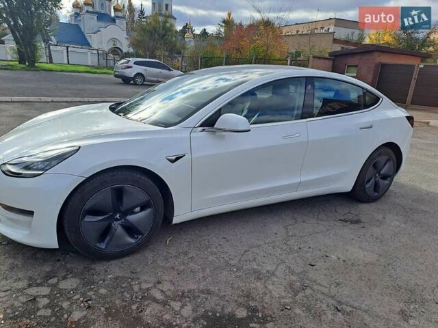 Білий Тесла Модель 3, об'ємом двигуна 0 л та пробігом 81 тис. км за 16500 $, фото 8 на Automoto.ua