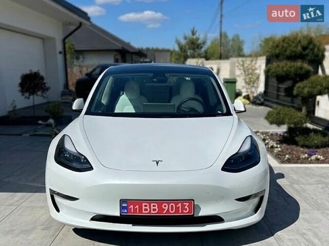 Белый Тесла Модель 3, объемом двигателя 0 л и пробегом 10 тыс. км за 17300 $, фото 3 на Automoto.ua