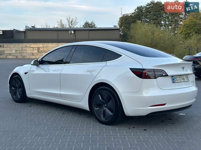 Белый Тесла Модель 3, объемом двигателя 0 л и пробегом 125 тыс. км за 17700 $, фото 19 на Automoto.ua