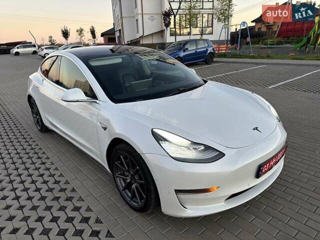 Білий Тесла Модель 3, об'ємом двигуна 0 л та пробігом 221 тис. км за 12700 $, фото 13 на Automoto.ua