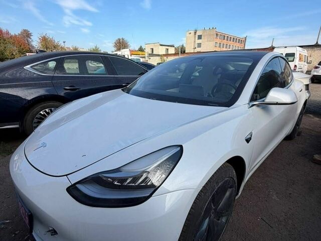 Белый Тесла Модель 3, объемом двигателя 0 л и пробегом 106 тыс. км за 11300 $, фото 4 на Automoto.ua