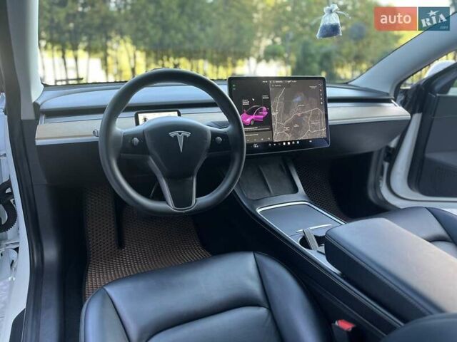 Білий Тесла Модель 3, об'ємом двигуна 0 л та пробігом 140 тис. км за 20700 $, фото 48 на Automoto.ua