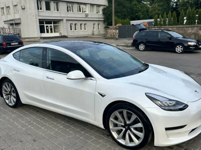 Белый Тесла Модель 3, объемом двигателя 0 л и пробегом 80 тыс. км за 19700 $, фото 8 на Automoto.ua