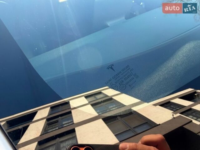 Белый Тесла Модель 3, объемом двигателя 0 л и пробегом 85 тыс. км за 16000 $, фото 15 на Automoto.ua