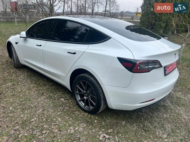Білий Тесла Модель 3, об'ємом двигуна 0 л та пробігом 86 тис. км за 15800 $, фото 7 на Automoto.ua