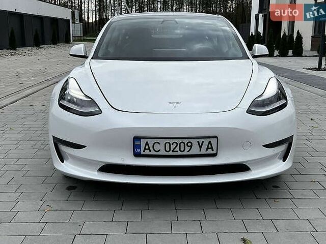 Білий Тесла Модель 3, об'ємом двигуна 0 л та пробігом 126 тис. км за 17500 $, фото 3 на Automoto.ua