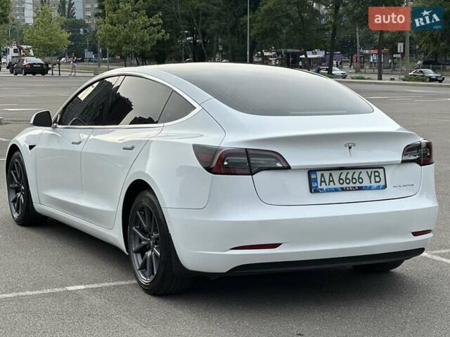 Білий Тесла Модель 3, об'ємом двигуна 0 л та пробігом 59 тис. км за 22500 $, фото 25 на Automoto.ua
