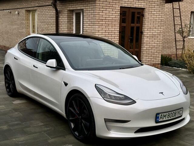 Білий Тесла Модель 3, об'ємом двигуна 0 л та пробігом 145 тис. км за 19500 $, фото 2 на Automoto.ua