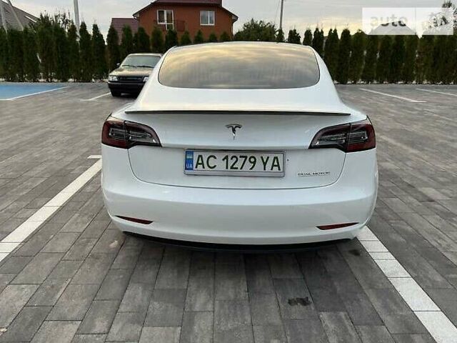 Белый Тесла Модель 3, объемом двигателя 0 л и пробегом 79 тыс. км за 21800 $, фото 7 на Automoto.ua