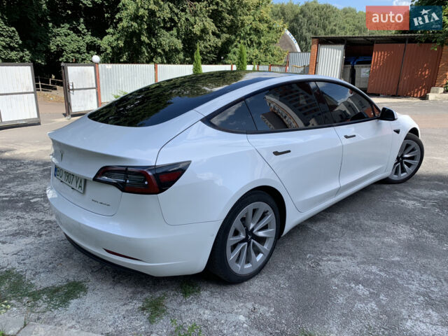 Білий Тесла Модель 3, об'ємом двигуна 0 л та пробігом 99 тис. км за 13500 $, фото 4 на Automoto.ua