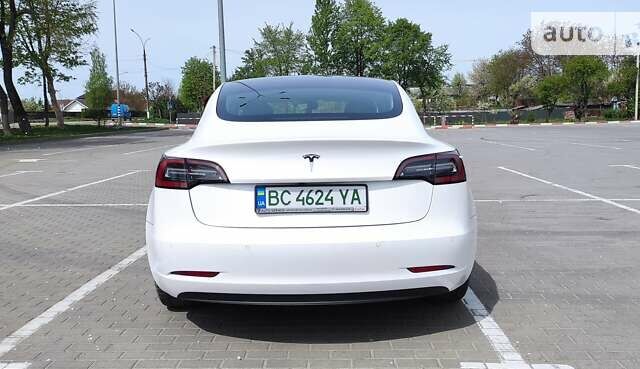 Белый Тесла Модель 3, объемом двигателя 0 л и пробегом 51 тыс. км за 22222 $, фото 4 на Automoto.ua