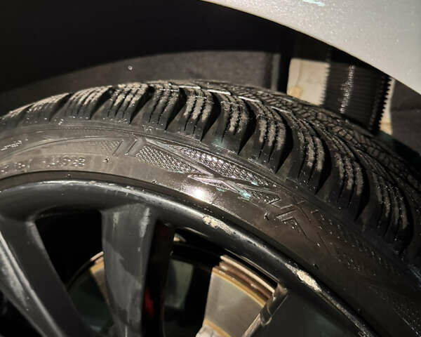 Белый Тесла Модель 3, объемом двигателя 0 л и пробегом 120 тыс. км за 19900 $, фото 15 на Automoto.ua