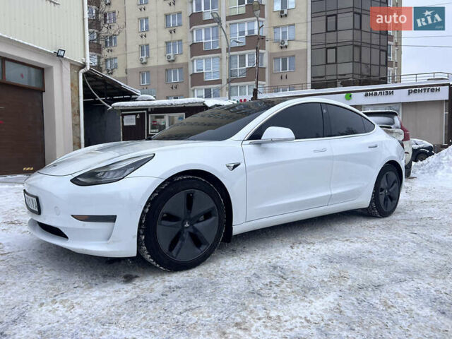 Белый Тесла Модель 3, объемом двигателя 0 л и пробегом 101 тыс. км за 14800 $, фото 6 на Automoto.ua