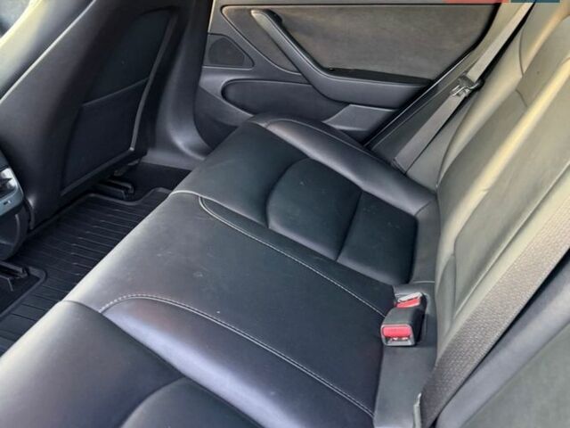 Белый Тесла Модель 3, объемом двигателя 0 л и пробегом 223 тыс. км за 12200 $, фото 9 на Automoto.ua