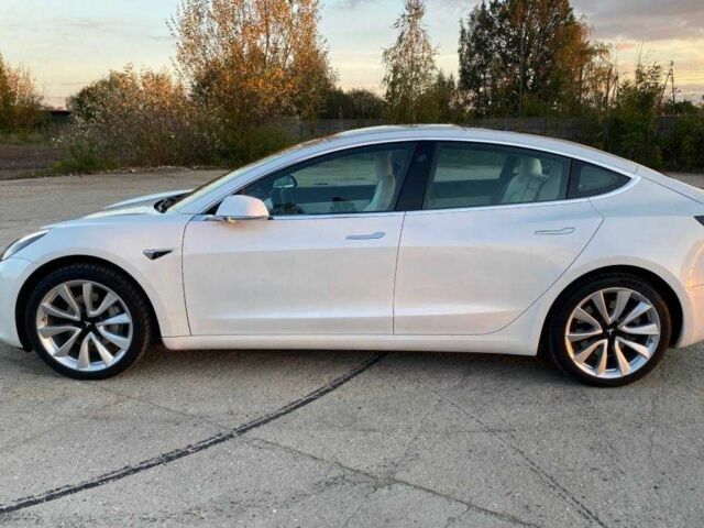 Белый Тесла Модель 3, объемом двигателя 0 л и пробегом 90 тыс. км за 12100 $, фото 9 на Automoto.ua