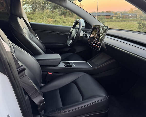 Белый Тесла Модель 3, объемом двигателя 0 л и пробегом 129 тыс. км за 19900 $, фото 23 на Automoto.ua