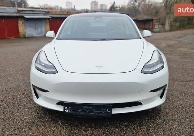 Белый Тесла Модель 3, объемом двигателя 0 л и пробегом 142 тыс. км за 17300 $, фото 23 на Automoto.ua