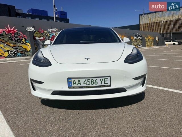 Білий Тесла Модель 3, об'ємом двигуна 0 л та пробігом 116 тис. км за 19500 $, фото 1 на Automoto.ua