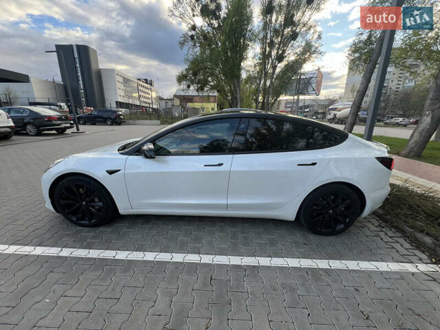 Белый Тесла Модель 3, объемом двигателя 0 л и пробегом 65 тыс. км за 19500 $, фото 8 на Automoto.ua