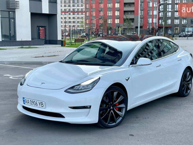Білий Тесла Модель 3, об'ємом двигуна 0 л та пробігом 96 тис. км за 22000 $, фото 7 на Automoto.ua