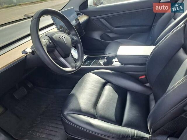 Білий Тесла Модель 3, об'ємом двигуна 0 л та пробігом 81 тис. км за 16500 $, фото 15 на Automoto.ua