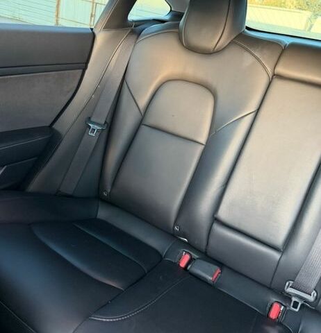 Белый Тесла Модель 3, объемом двигателя 0 л и пробегом 223 тыс. км за 12200 $, фото 6 на Automoto.ua