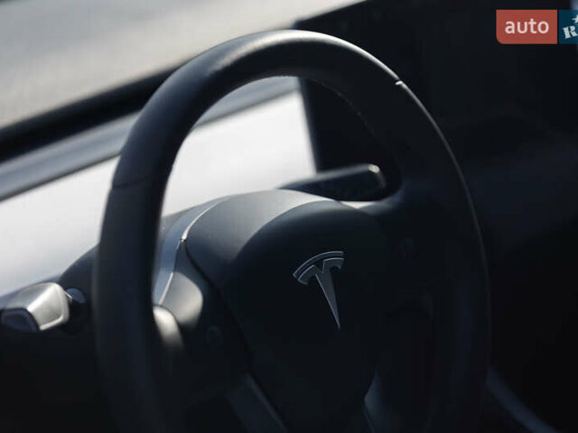 Білий Тесла Модель 3, об'ємом двигуна 0 л та пробігом 79 тис. км за 20500 $, фото 22 на Automoto.ua