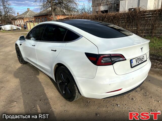Білий Тесла Модель 3, об'ємом двигуна 0 л та пробігом 81 тис. км за 21000 $, фото 5 на Automoto.ua
